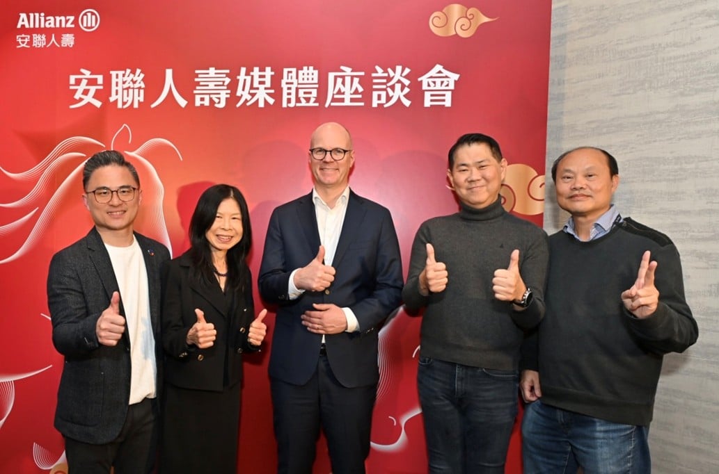 2026年一月安聯人壽展現強勁動能 投資型保險總保費收入穩居業界第一。安聯人壽總經理羅偉睿(Joos Louwerier)(圖中)、安聯人壽營運長張元均( Won Kyun Chang)(右2)、安聯人壽業務長陳俊宏(圖左1)、